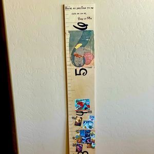 Dumbo Disneyland height measuring board